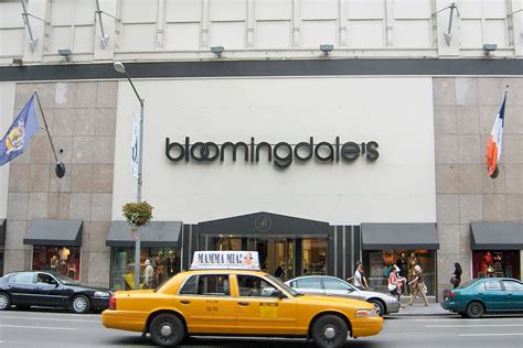 bloomingdales nyc hours